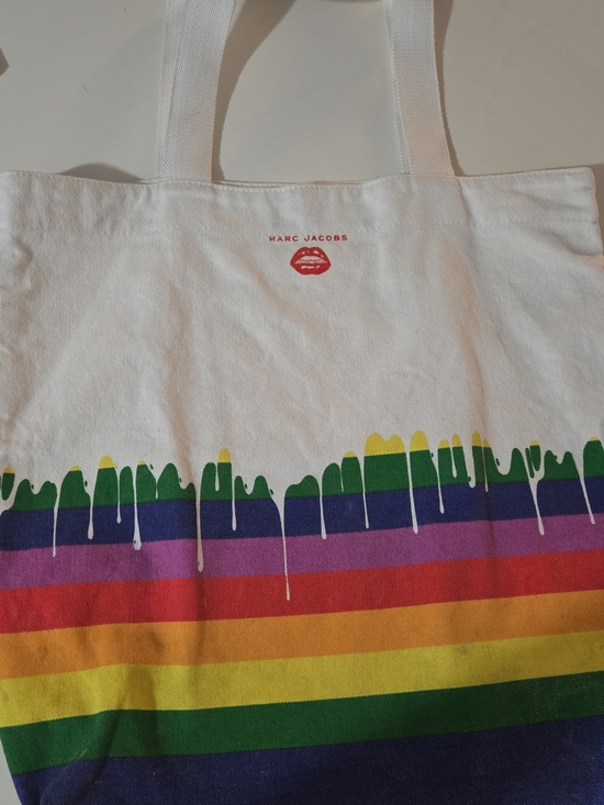 Marc Jacobs Handbags - Marc Jacobs White Canvas Tote with Rainbow Stripe Drip